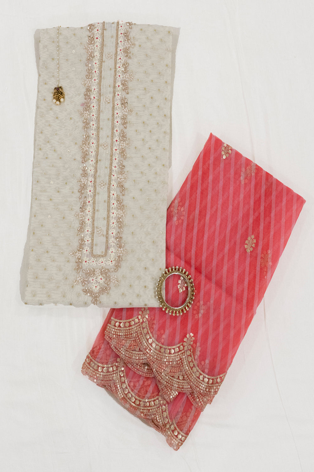 Off White Chiffon Kurta With Dupatta And Bottoms